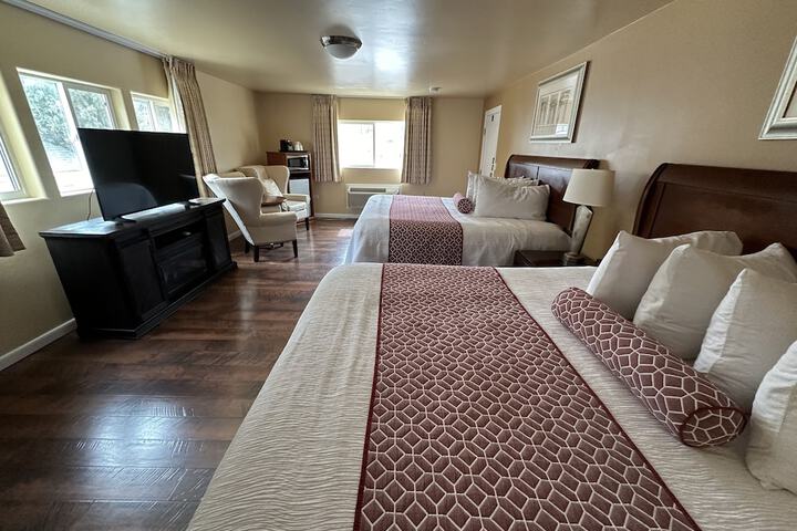 Room 53 of 59