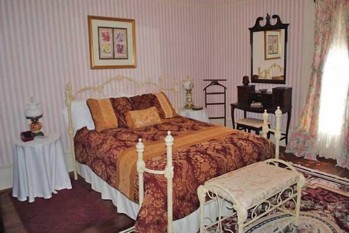 Room 20 of 29