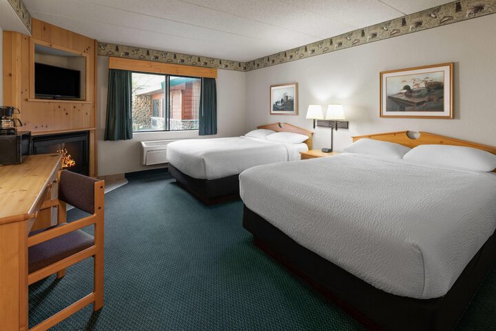 Shell Lake Lodge a Travelodge by Wyndham