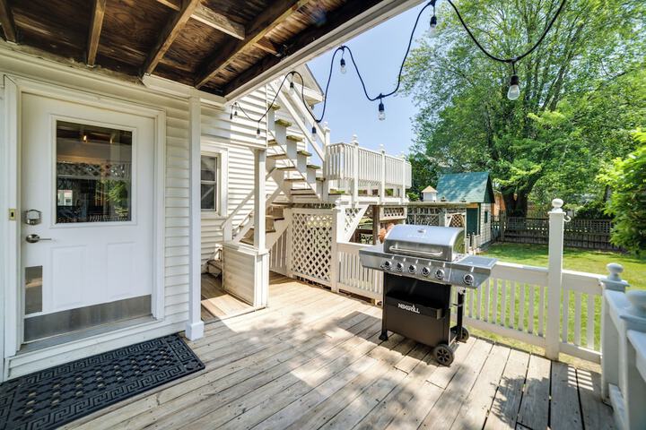 Charming Chesterton Home: w / Idyllic Location!