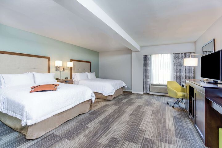 Room 10 of 30