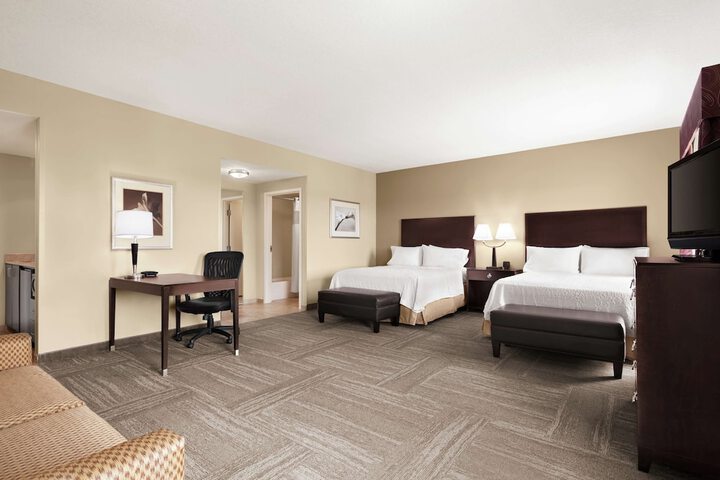 Room 17 of 38