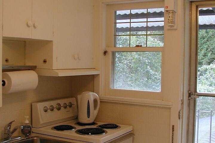 Burleys Gardens and Suite