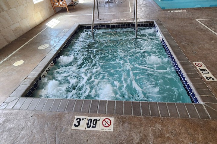 Pool 7 of 85