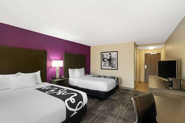 Room 15 of 34