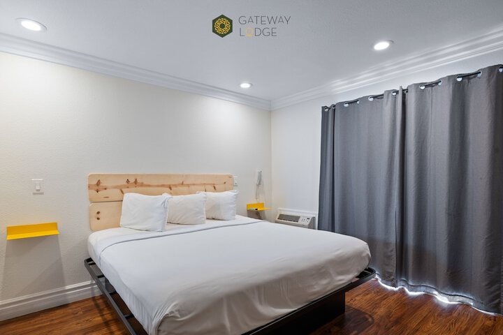 Gateway Lodge