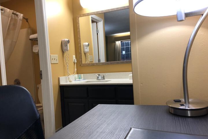 Room 21 of 44