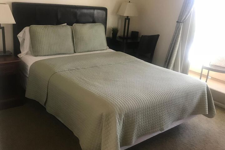 Room 27 of 60