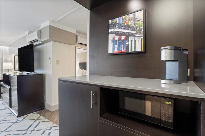 Crowne Plaza Executive Center Baton Rouge by IHG