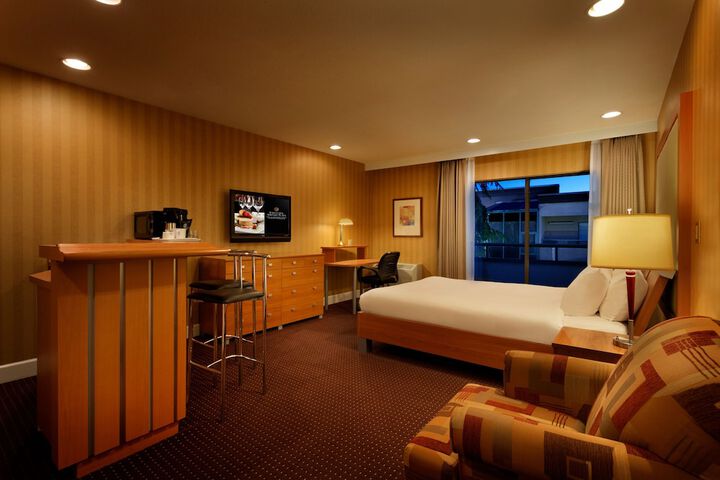 Room 15 of 71