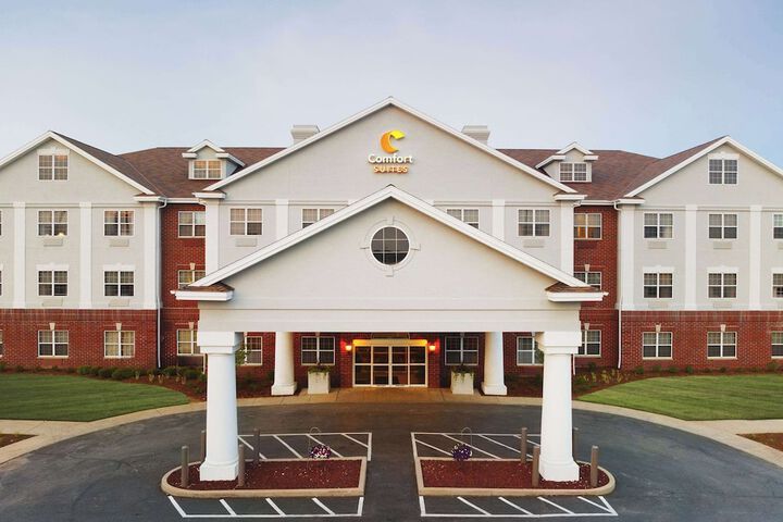 Hotel 3 of 83