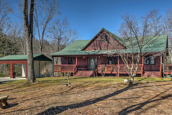 32 Acre Memory Maker by Escape to Blue Ridge
