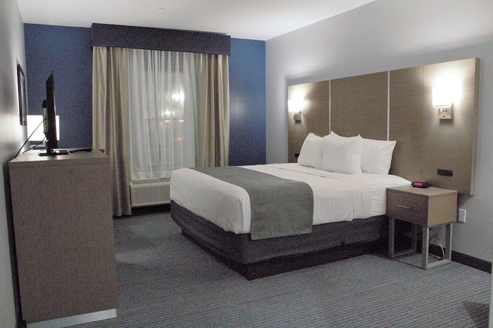 Room 15 of 28