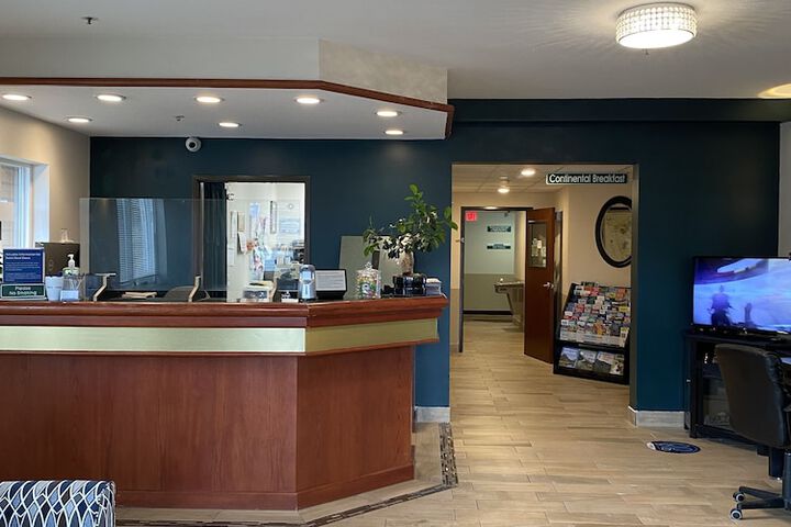 Travelodge Suites by Wyndham Newberg