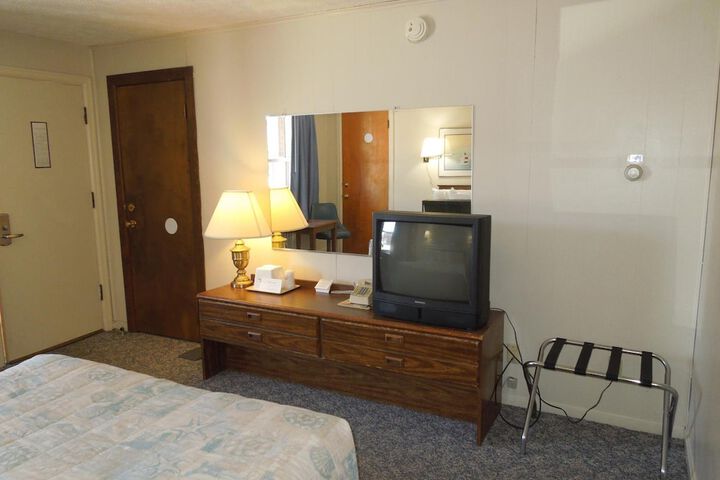 Room 17 of 63