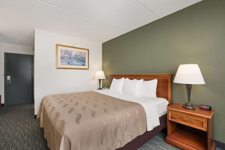 Room 17 of 29