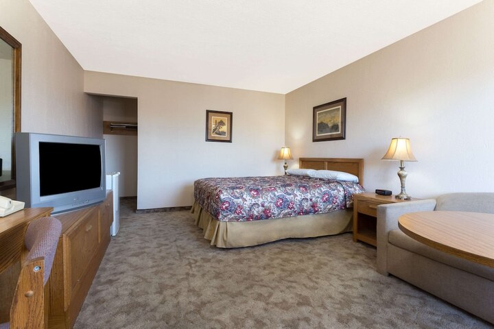 Room 25 of 26