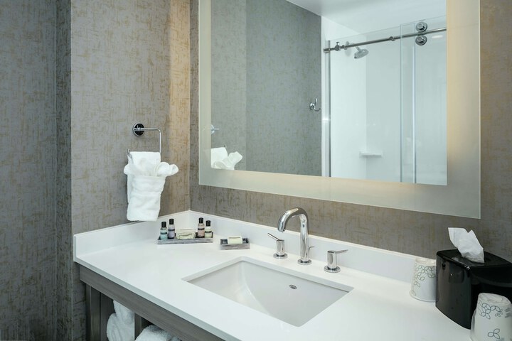 Hilton Garden Inn Seattle Bellevue Downtown WA