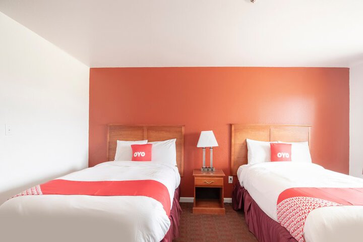 Room 1 of 100