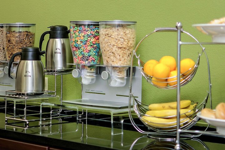 Breakfast/Coffee Service 27 of 35