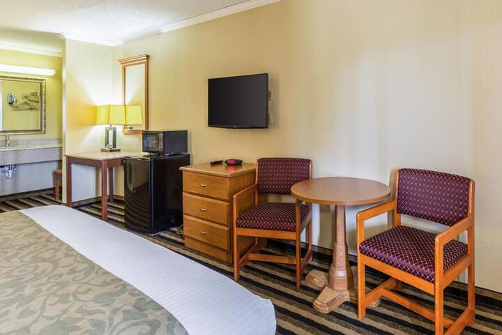 Rodeway Inn