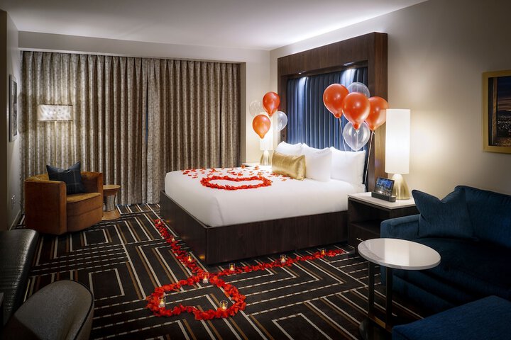 Room 12 of 40