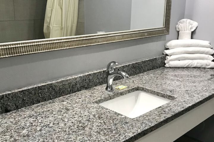 Room 20 of 36