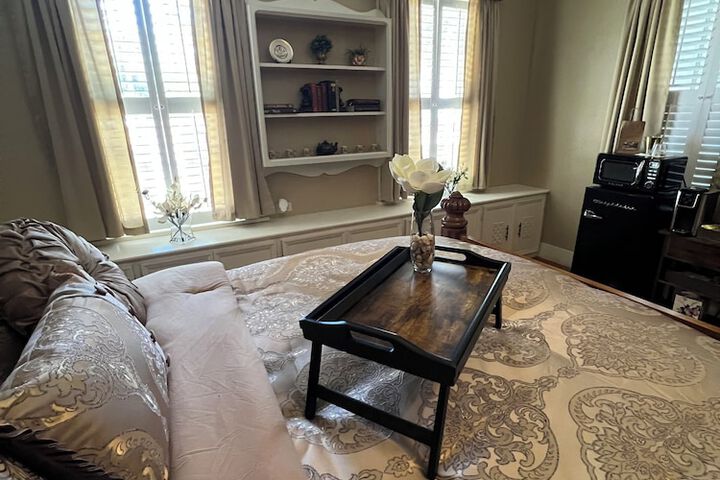 Room 51 of 79