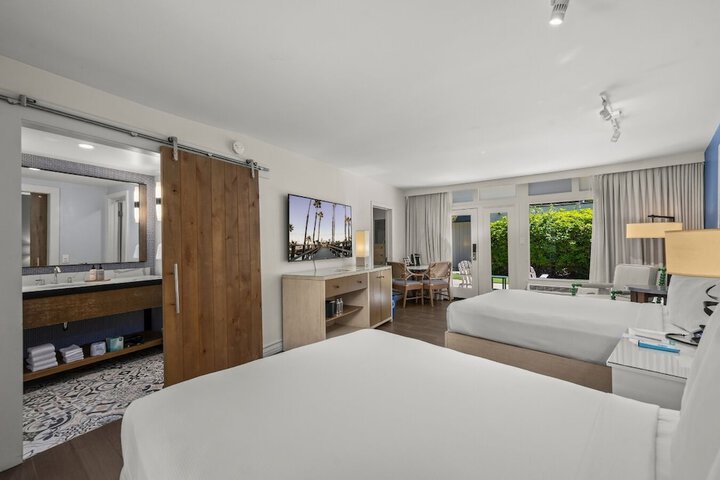 Paradise Point Resort & Spa