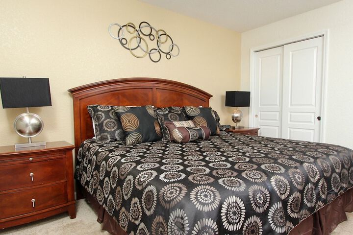Room 21 of 40