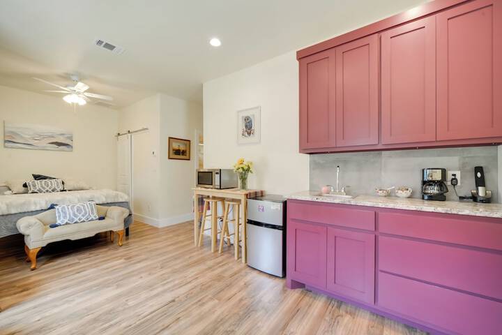 Cozy Casita & Cabana on Lake Marble Falls!