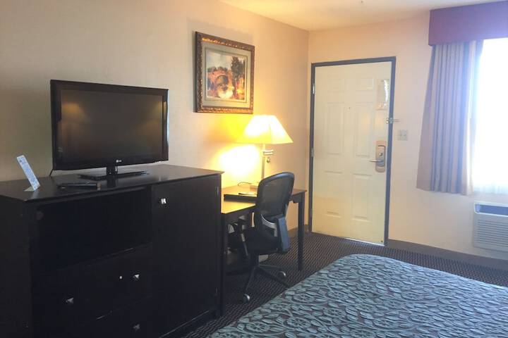 Room 18 of 39