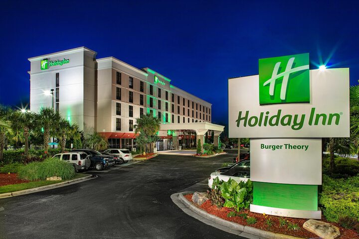 Hotel 7 of 39