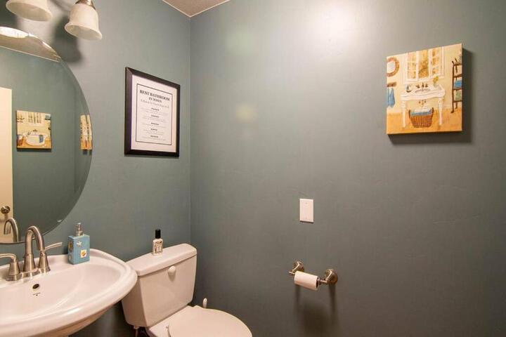 Tacit Shadow Resort Paradise Deluxe Suite Gym, Coffee Bar, Hot-Tub, Free Laundry, Food Available