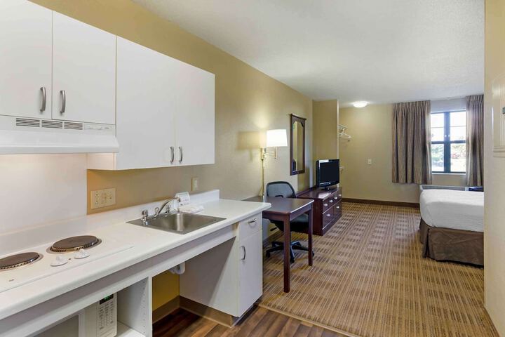 Room 16 of 26