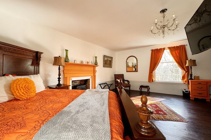 Room 40 of 74