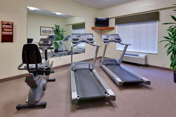 Country Inn & Suites by Radisson Fresno North, CA
