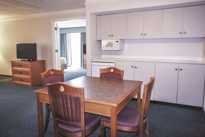 Room 19 of 27