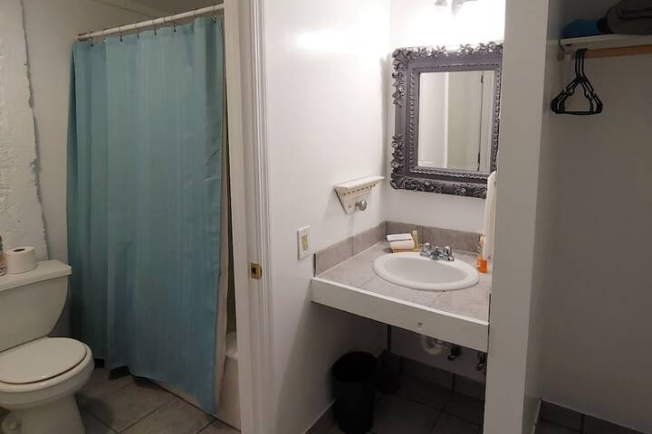 Room 22 of 71