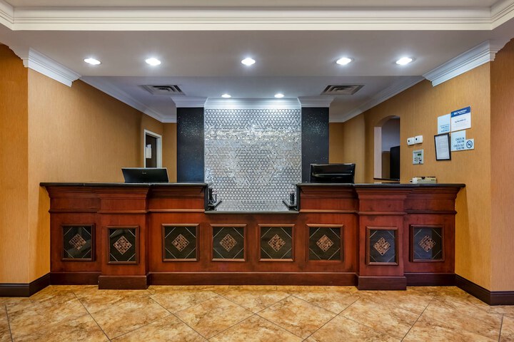 Hotel Interior 5 of 25