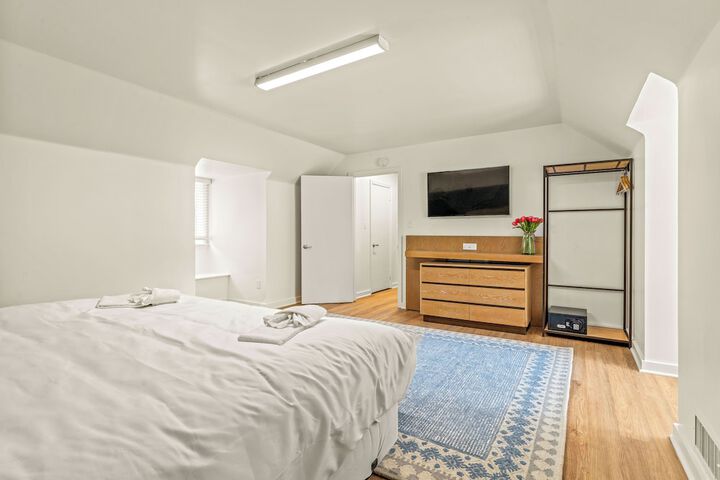Room 56 of 112
