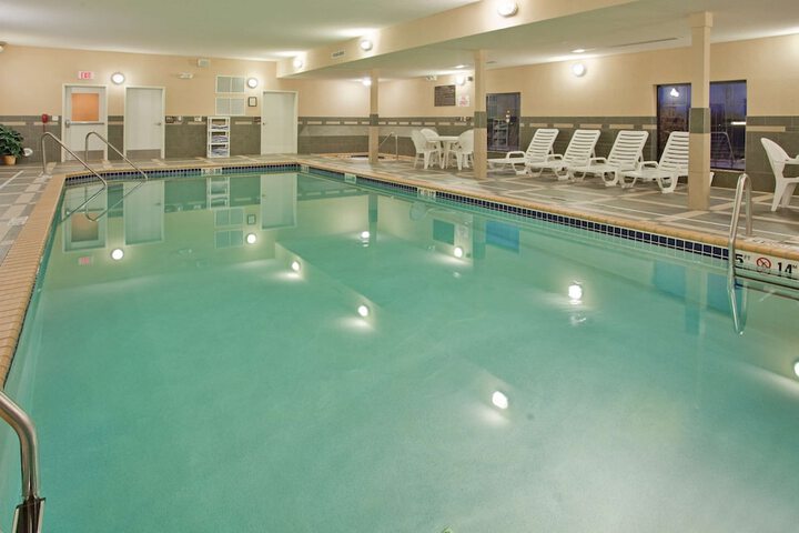 Pool 4 of 23