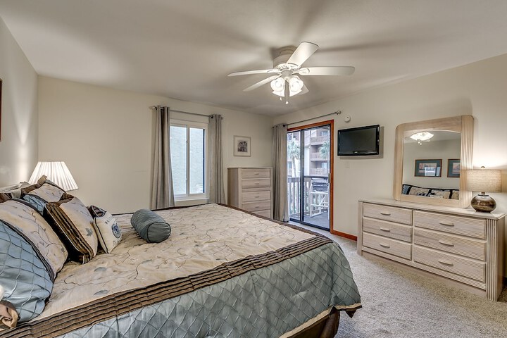 Room 10 of 26