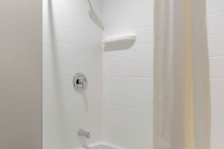 Room 18 of 21