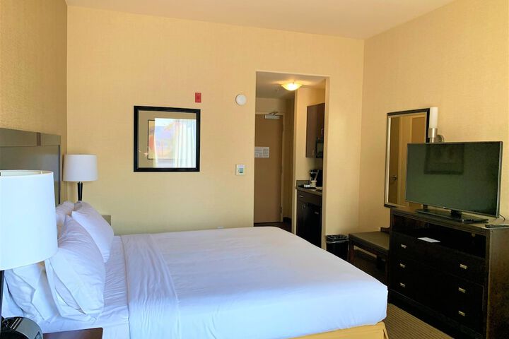 Holiday Inn Express Hotel & Suites FRESNO NORTHWEST-HERNDON by IHG