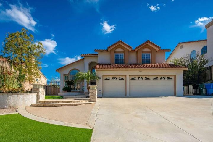 at Marbella Lane - Captivating Home W / pool