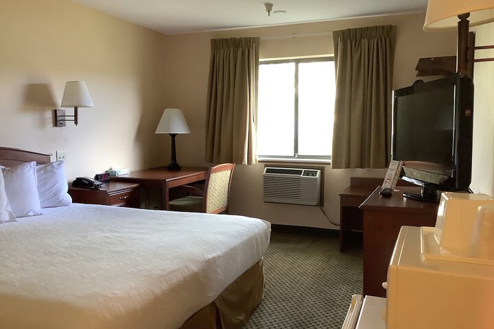 Luxury Inn & Suites
