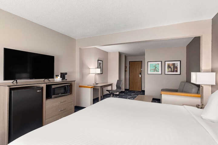 Baymont by Wyndham Waterloo