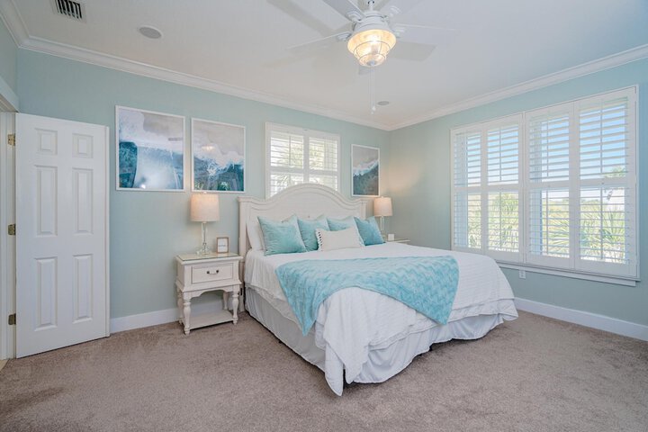 Room 44 of 61