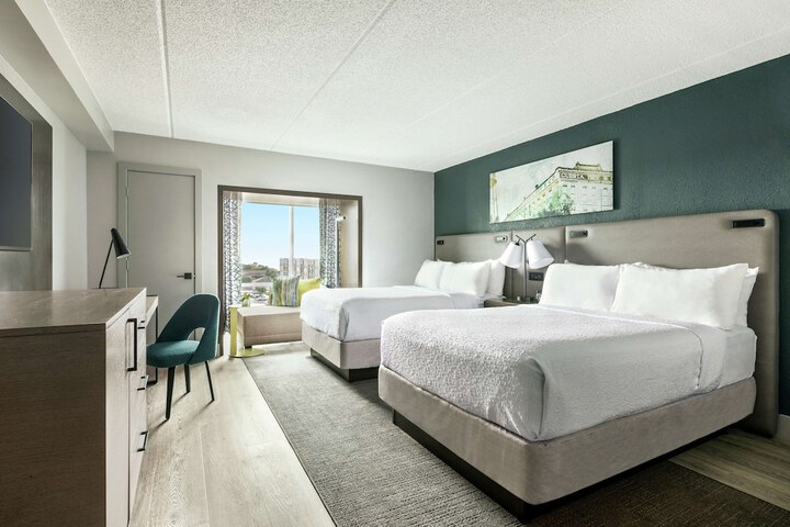 Hotel Alba Tapestry Collection by Hilton